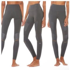 ALO Yoga Women's Charcoal Moto Leggings